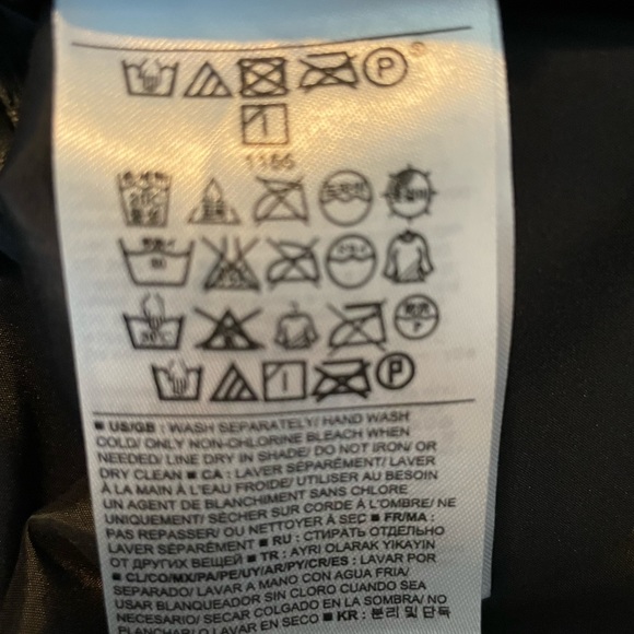 Banana Republic laser cut faux leather skirt NWOT - Picture 9 of 10